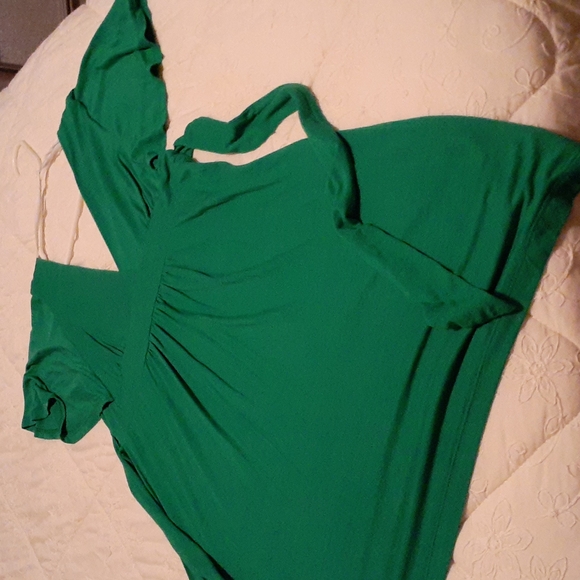 Dress - Picture 2 of 4